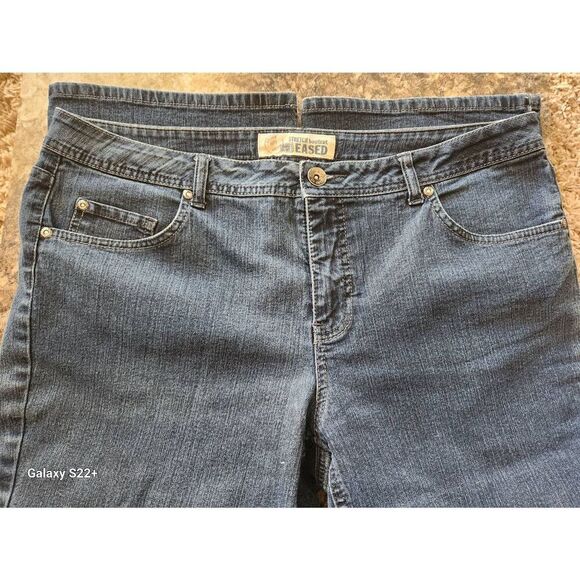 15  Faded Glory Stretch Eased Bootcut jeans, petite - Picture 2 of 7